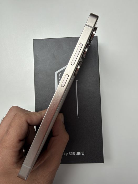 Samsung Galaxy S25 Ultra 1TB / 12GB RAM – Titanium Pinkgold – IMPECABIL