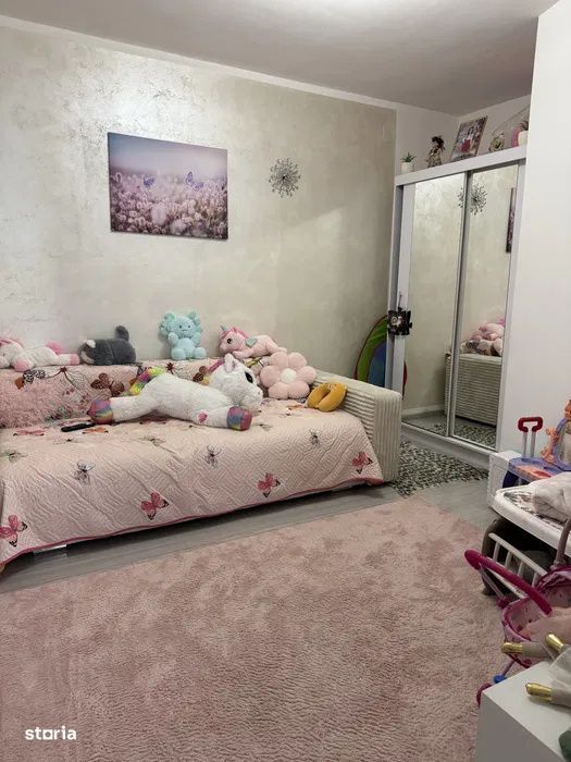 Apartament 3 camere, 60 mp,balcon, 2 parcari, zona Florilor