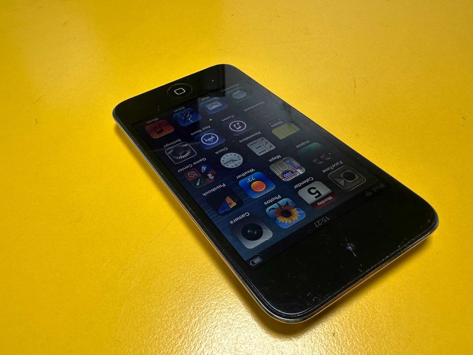 Apple iPod A1367 touch (4nd Gen) 8GB