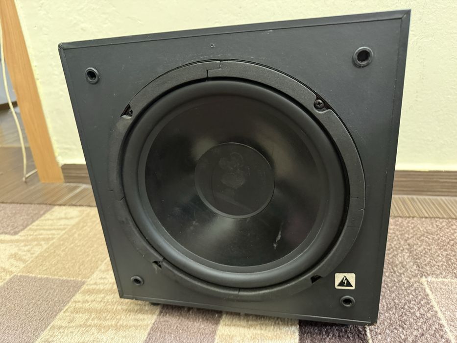Kef 20B 10” Subwofer Активен