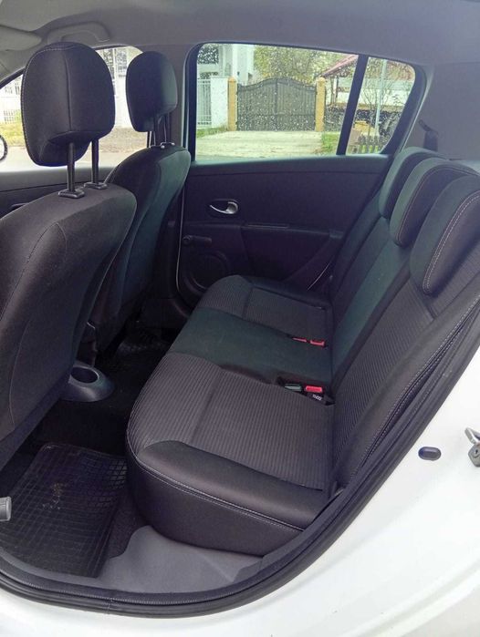 Renault Clio 1.2 Benzina 80 Cp 2013