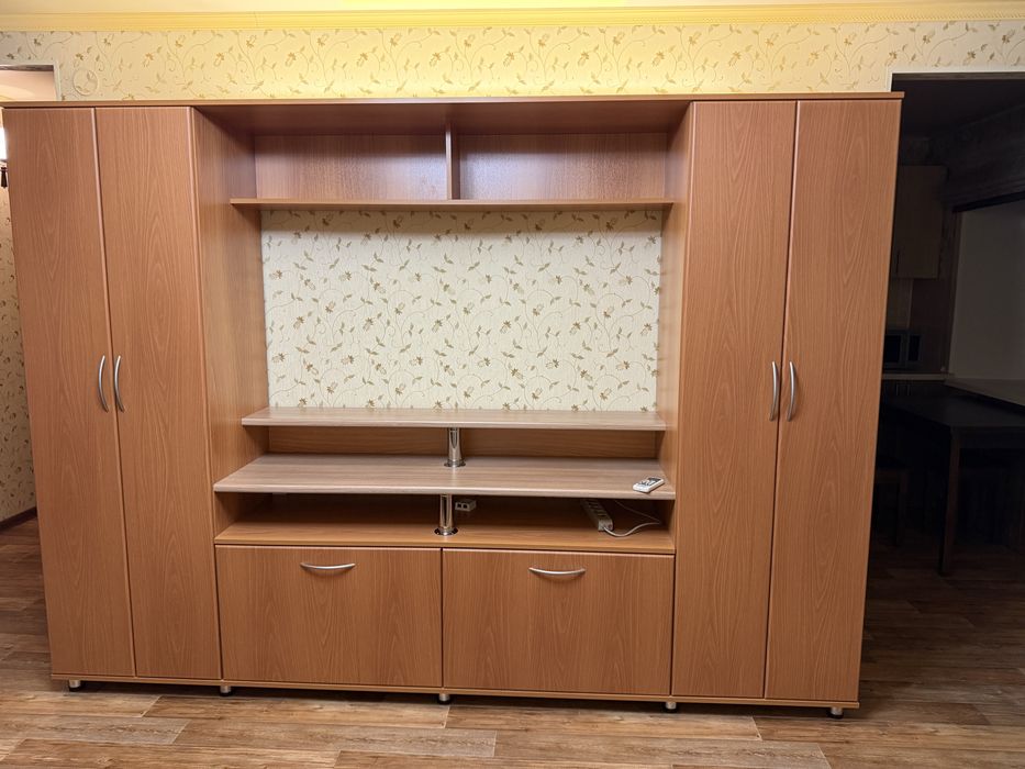 Стенка в гостиную