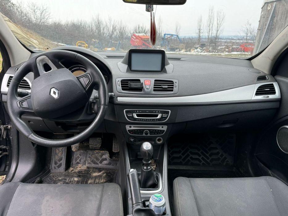 Dezmembrez Renault megane 3 din 2009, 1.5 dci 110cp