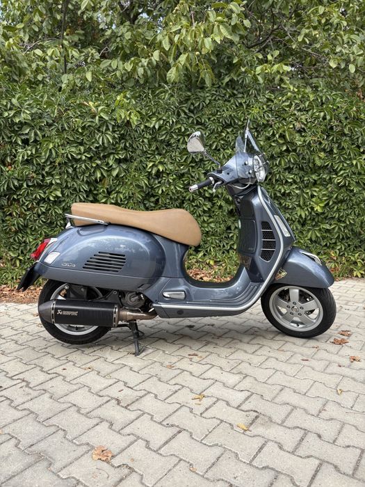Vespa GTS 300 HPE, 2020, Akrapovic.