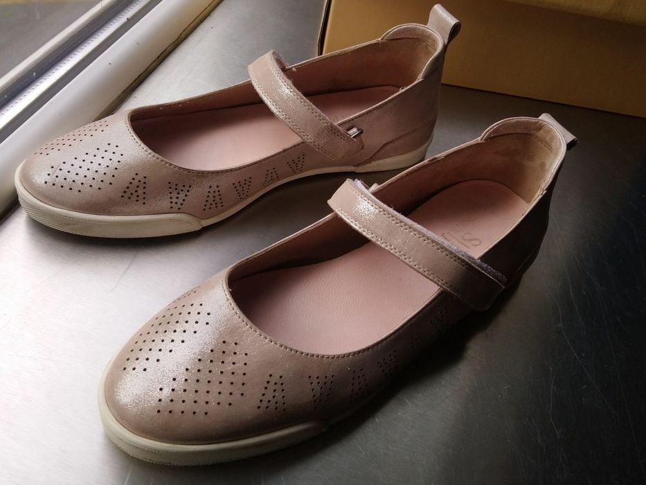 Sara Pen балеринки естествена кожа 38