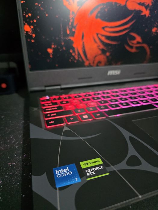 MSI Cyborg 15 B2RWFKG- Ultra 7, 32GB, 1TB, RTX5060