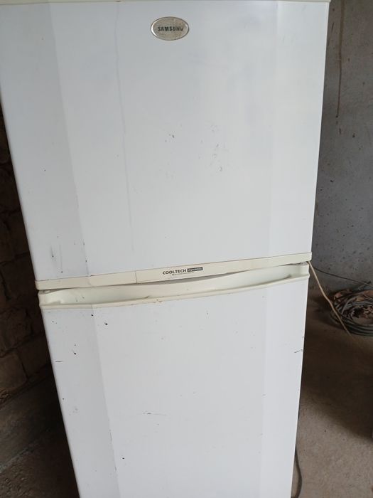 Холодильник,самсунг нофрост.