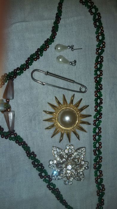 Продаётся бижутерия