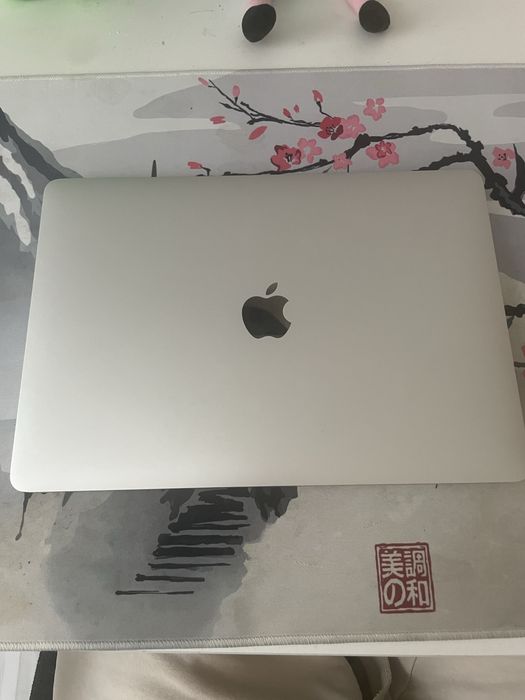MacBook Air M1 256gb