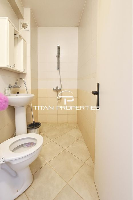 Тристаен апартамент в кв. Кършияка