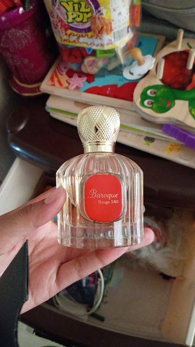 Продам духи. Новые