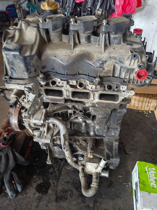 Дачия сандеро. Двигател на части