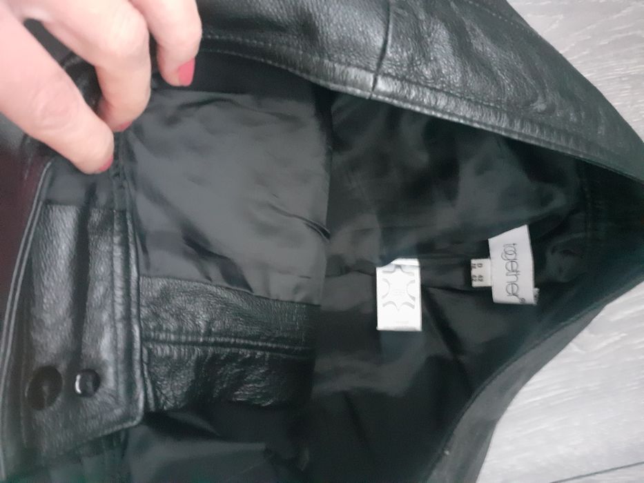 Pantaloni piele, marimea 38