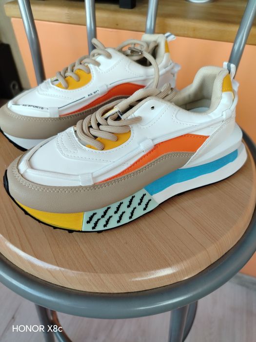 Дамски кецове маратонки номер 35 стелка 23-23,5см.