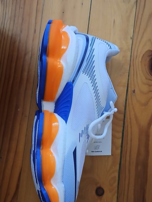 Маратонки NEW Balance 2000
