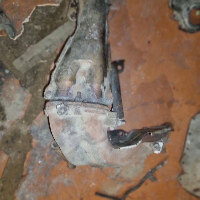 Комплектующие матора таёта Карина