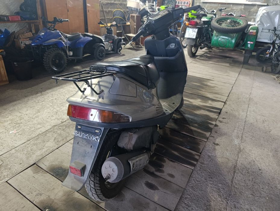 Продам  скутер Suzuki addres v100