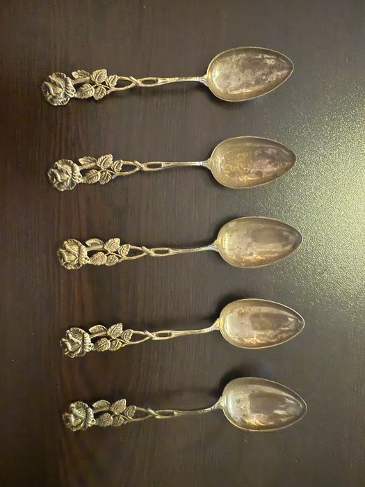 Сребърни льжици 5 бр нямат следи от употреба