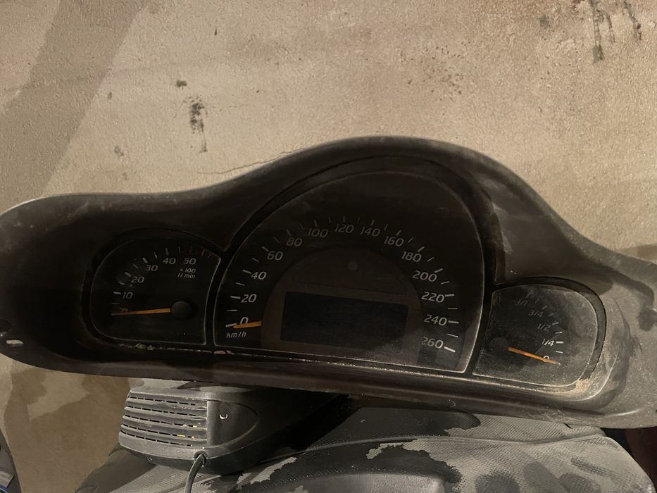 Километражно табло Mercedes C класа