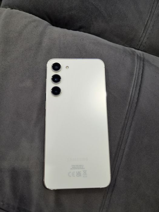 SAMSUNG  Galaxy S23 Plus