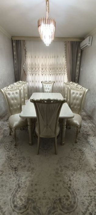 Стол с стульями  для 8 персон