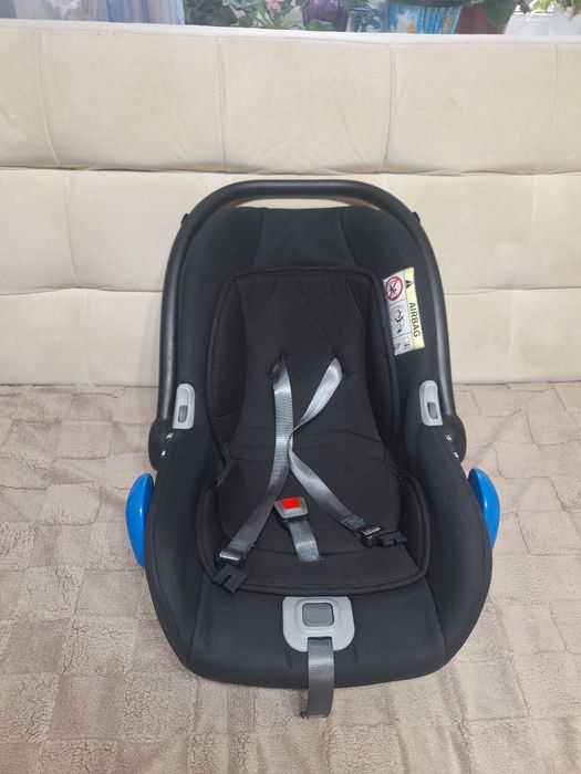 Продам автолюльку.