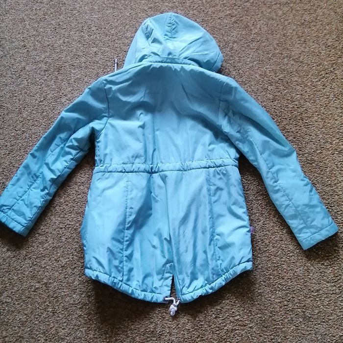 Осенняя куртка для девочки