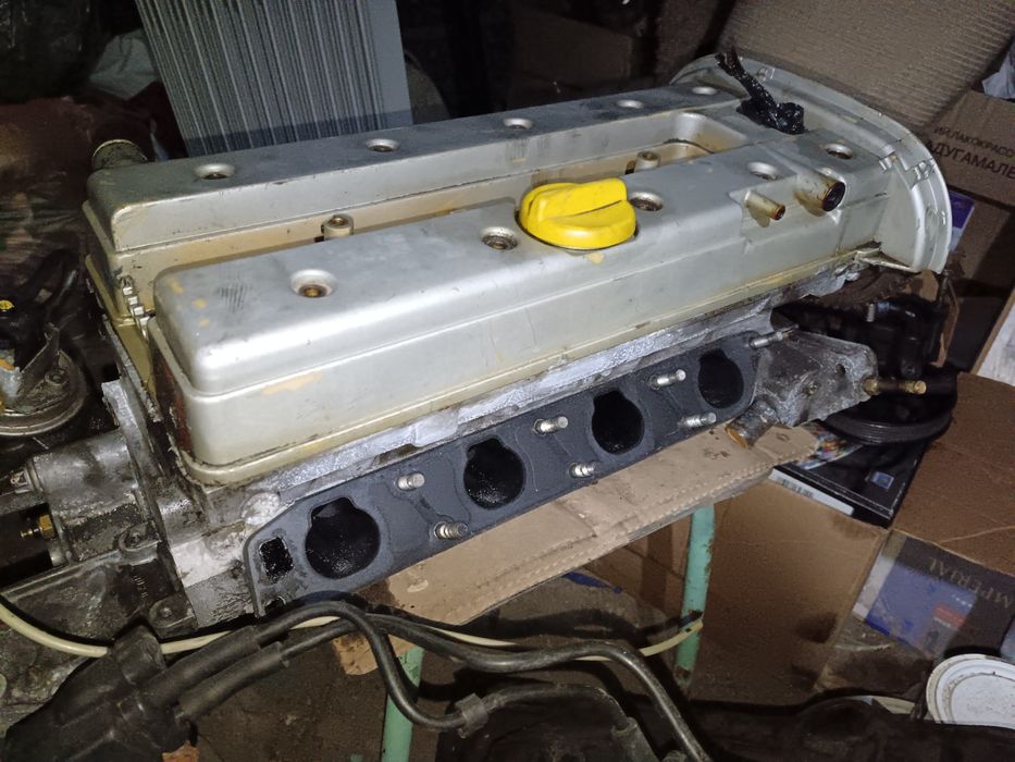 Продам головку 2.0 опель  Opel