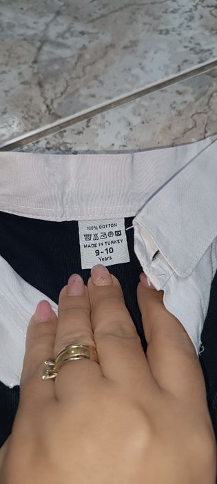 Vând Cămașa 9-10 ani