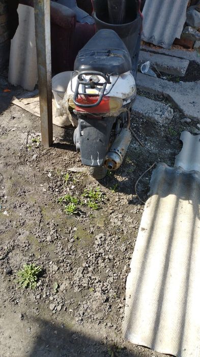 Мопед                `