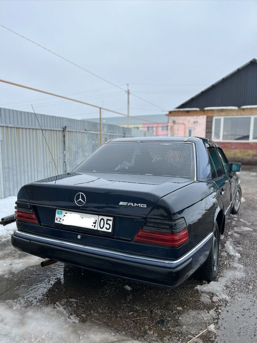 Мерседес бенз 124