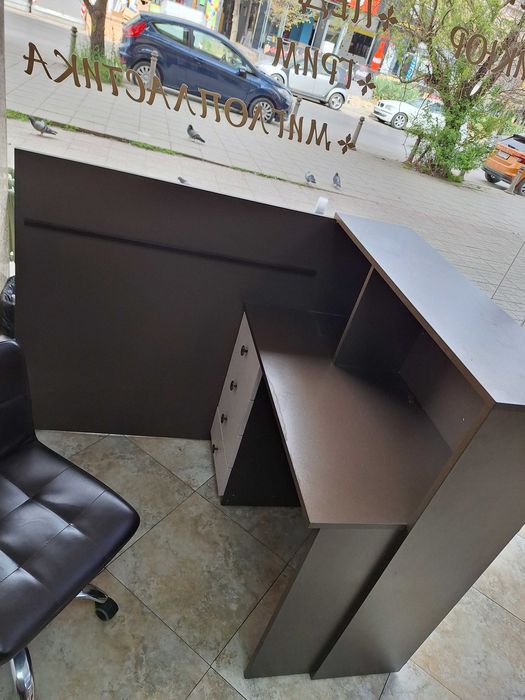 Рецепция     бюро