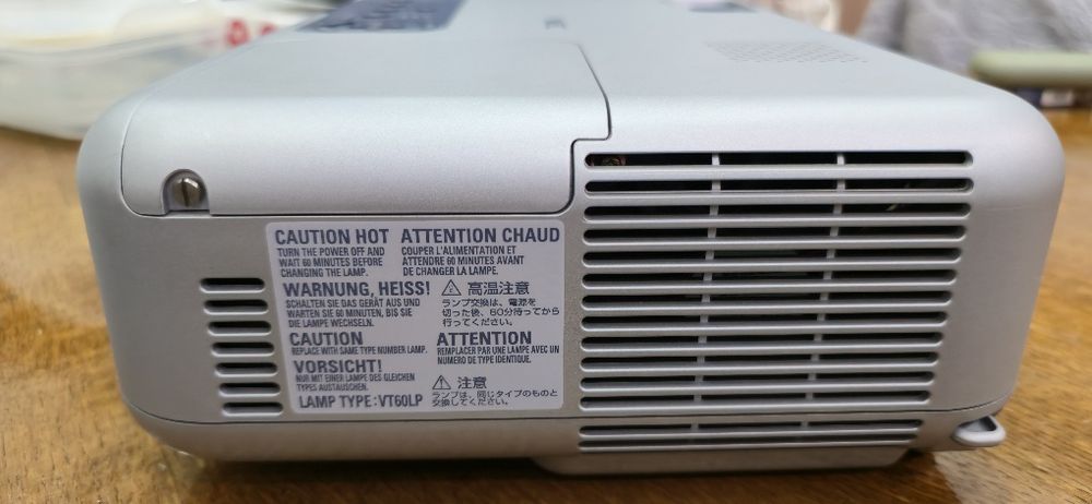 Videoproiector NEC VT460