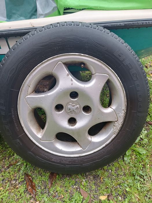 Алуминиеви джанти 15 цола с гуми, плюс резервна гума за Пежо