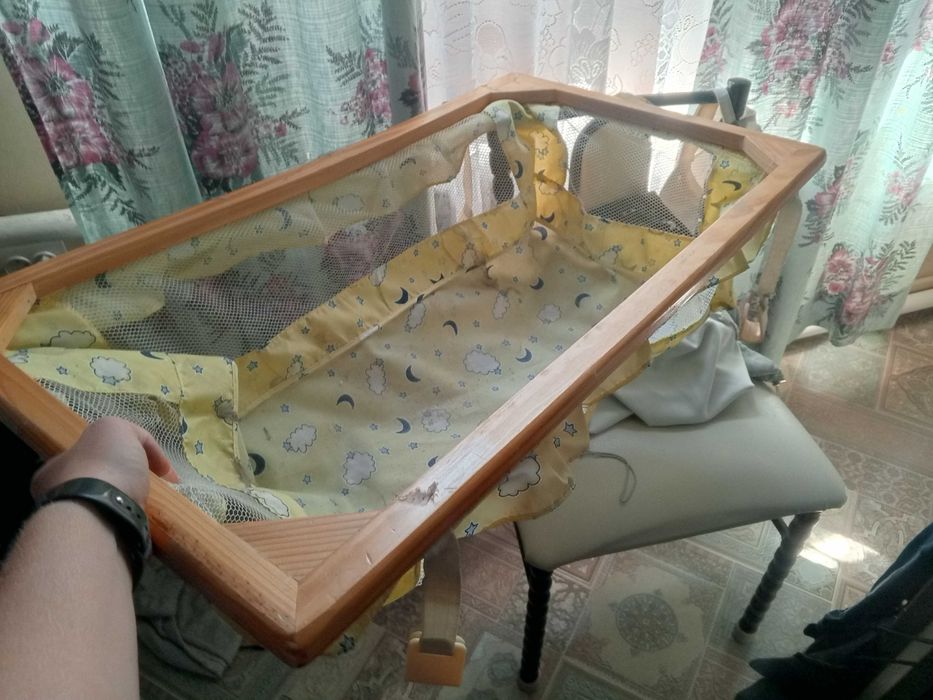Детская кроватка