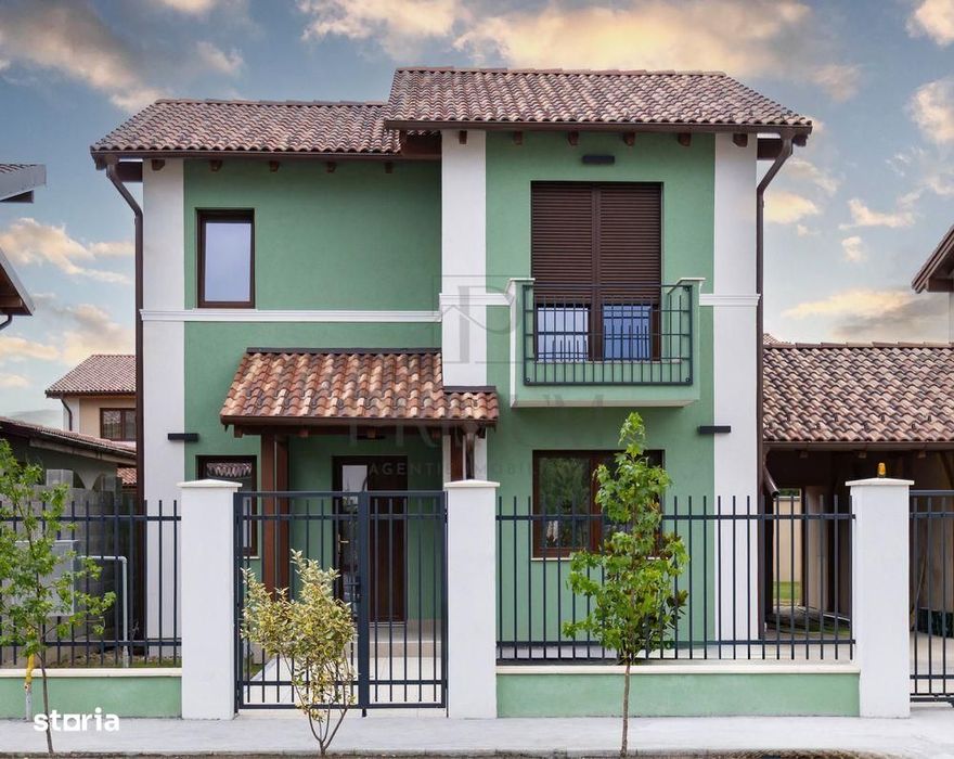 Sacalaz- dormitor la parter- despartit prin garaj- bucatarie echipata