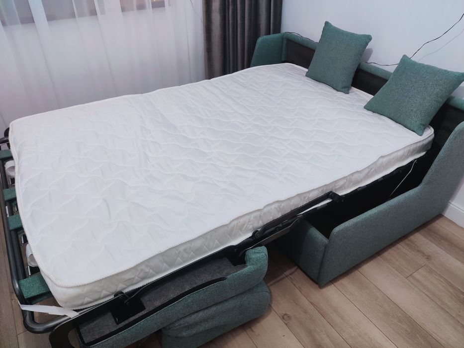 Canapea 2 locuri extensibila