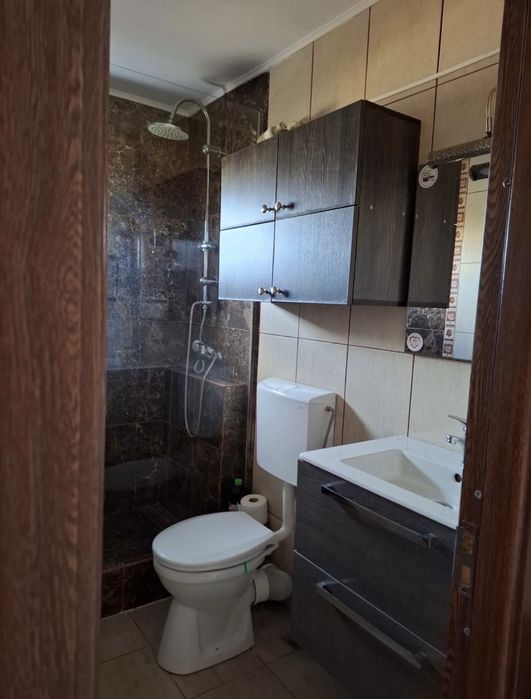 Apartament 3 camere de închiriat - Micro V, Buzău