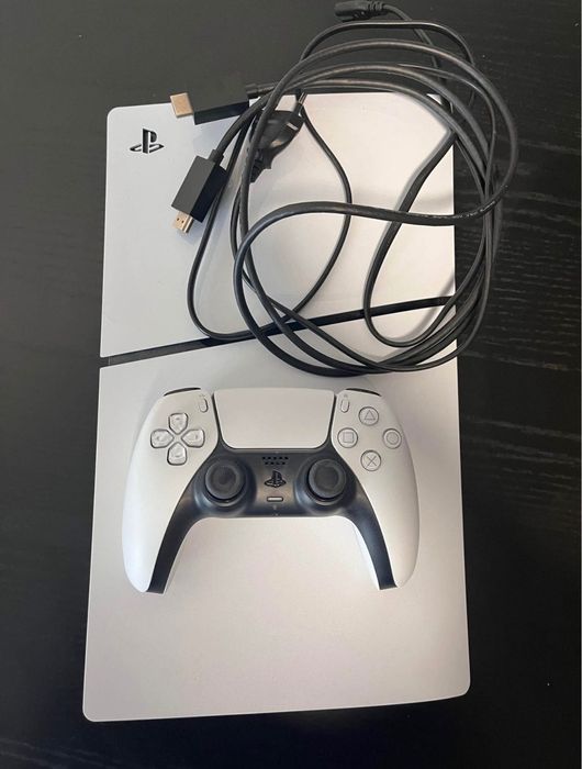 Vând PS5 slim funcționează perfect