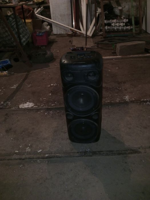 Калонка блютуз ..