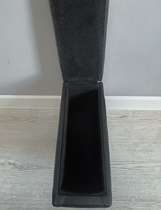 Продам подлокотники на машины