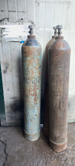 Кислородный баллон.