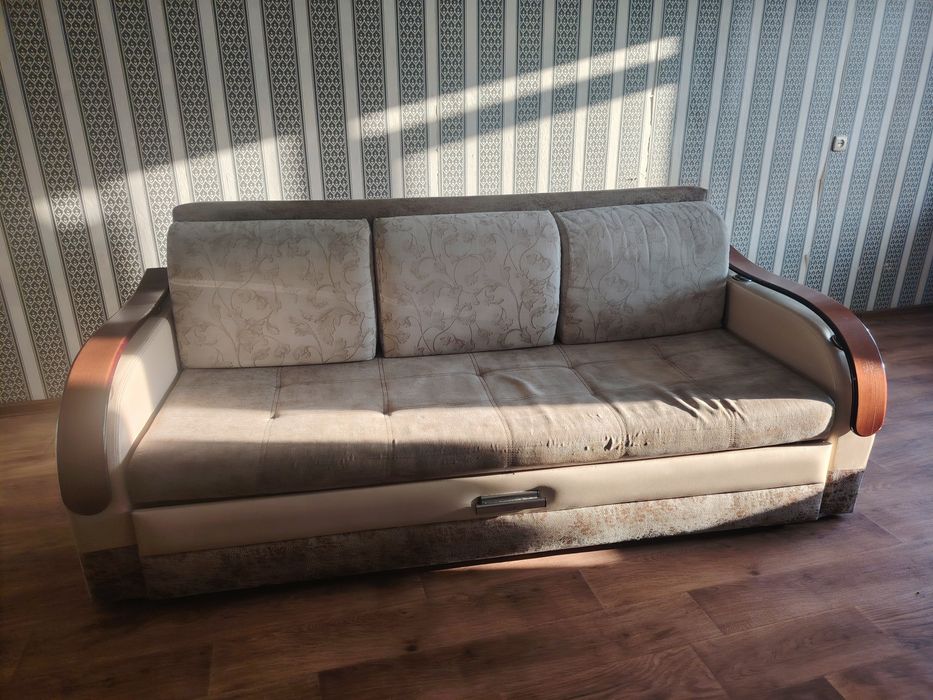 Продам диван б/у