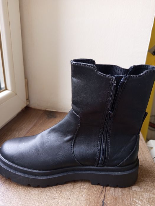 Маркови боти Zara