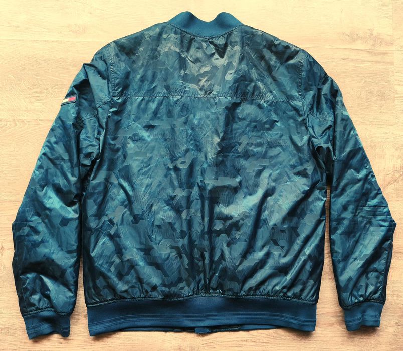 Tommy Hilfiger мъжко камуфлажно бомбер яке размер XL