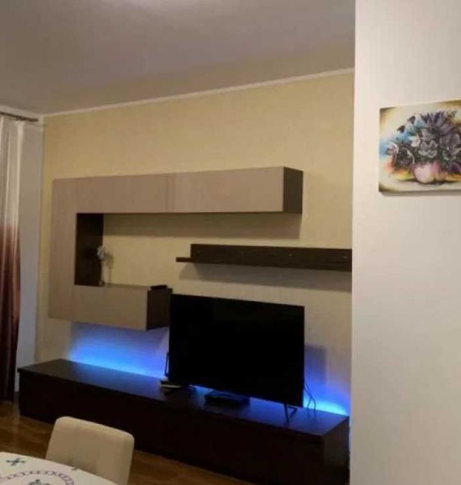 Дава се под наем Тристаен апартамент в Пловдив, Център - 74 кв.м за 224.4 € - Снимка #1