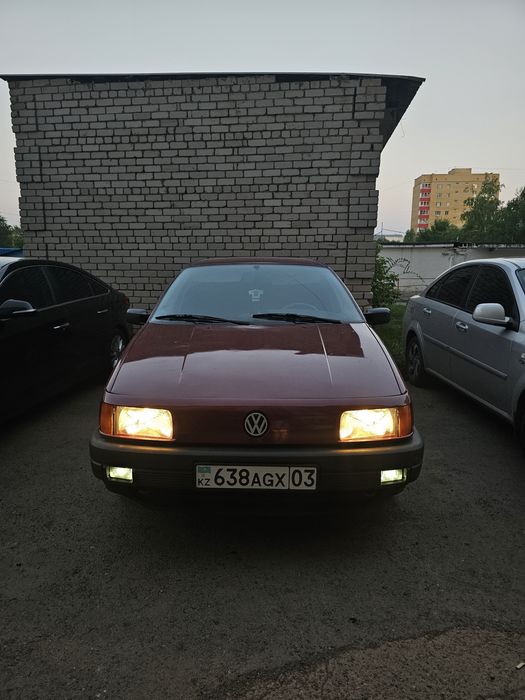 Volkswagen passat B3 1990