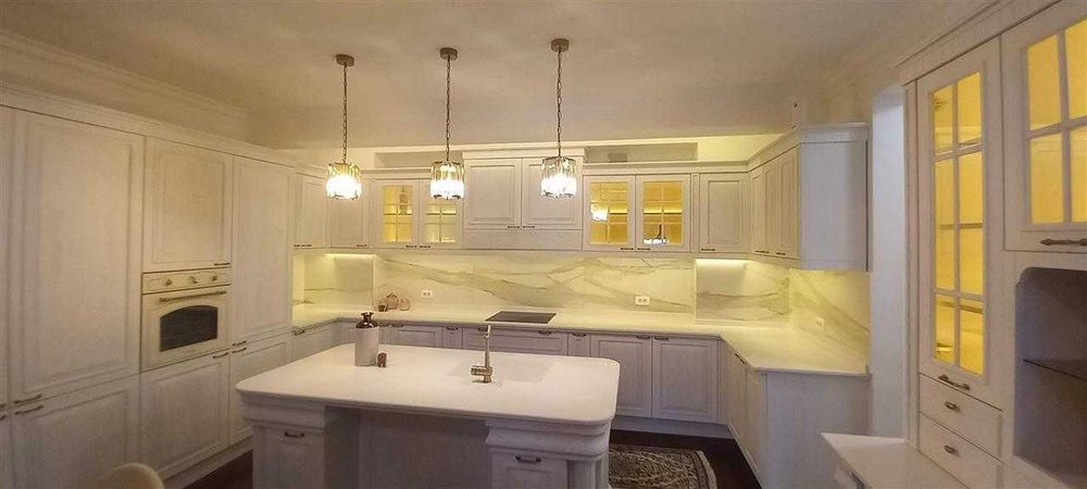 Дава се под наем Двустаен апартамент в Бургас, Лазур - 56 кв.м за 229.5 € - Снимка #1