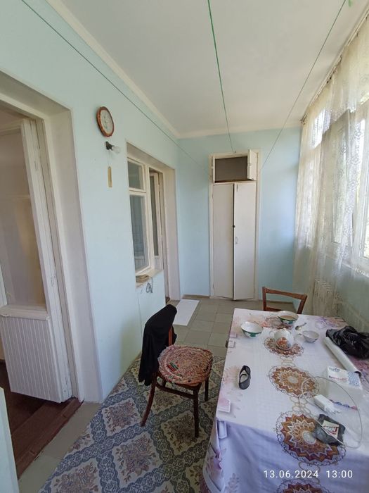 Юнусабад 4, 1 ком 3 этаж, кирпич