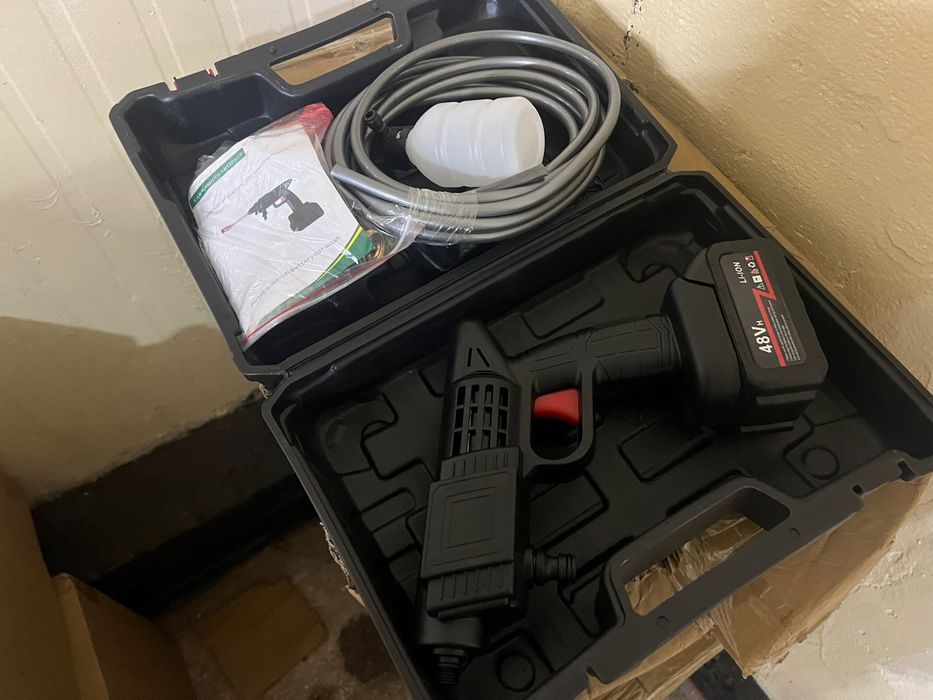 Mese de terasa,sufragerie , aparat tensiune , cana suc , mini drujba..